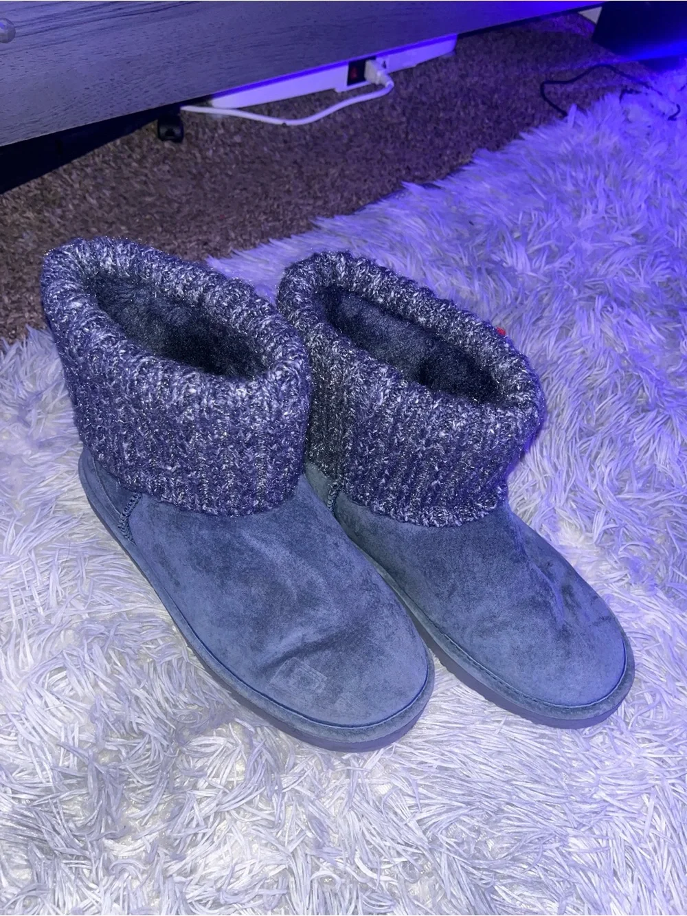 Cozy Women's Lams Fold-Over Knit Cuff Booties - Blue